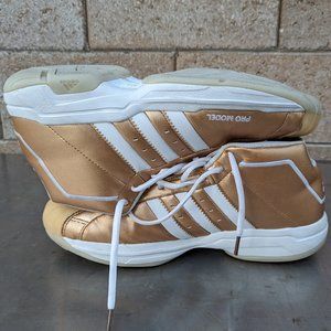 adidas Pro Model 2G - Gold Medal